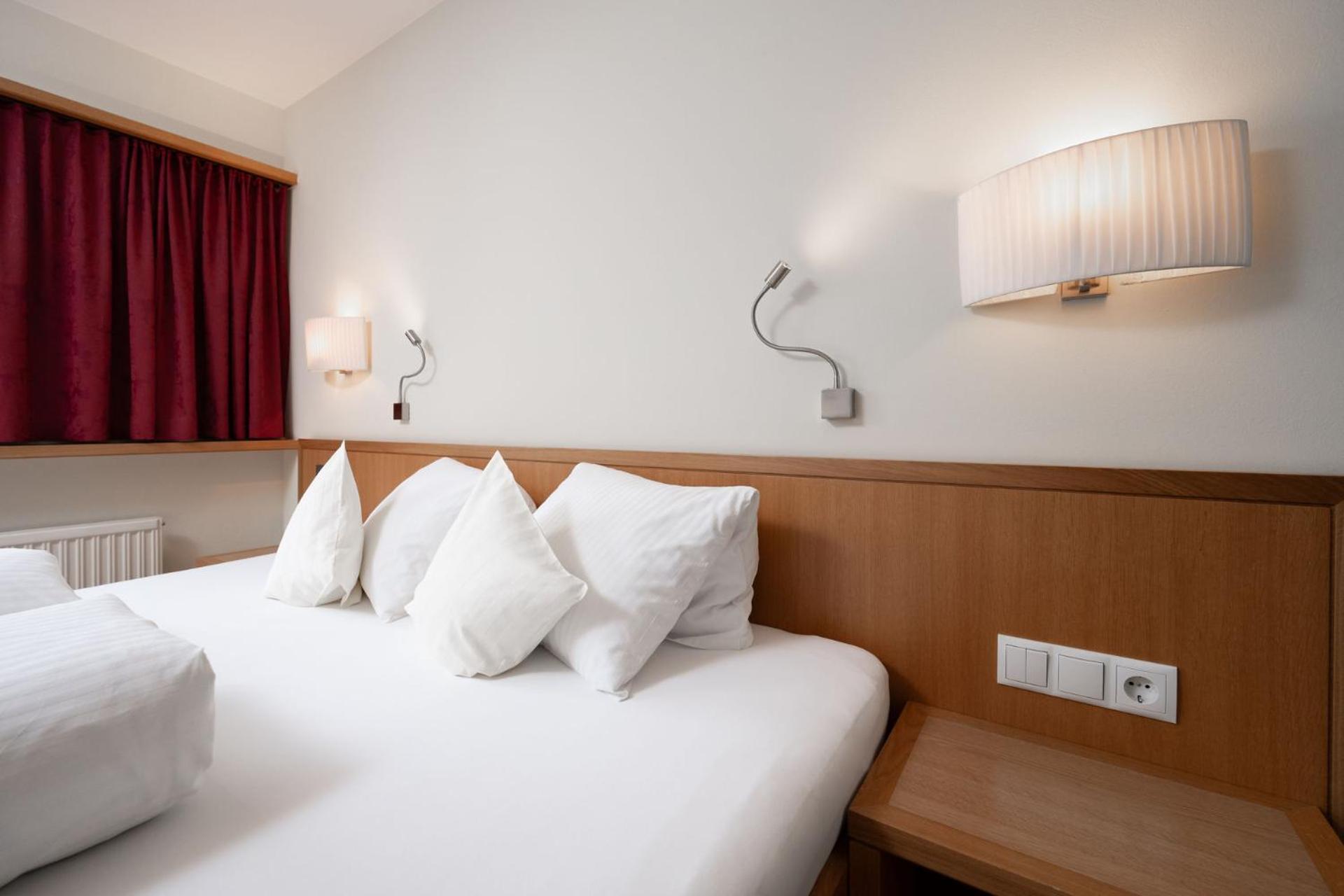 Hotel Garni Maria Theresia Зёльден Экстерьер фото
