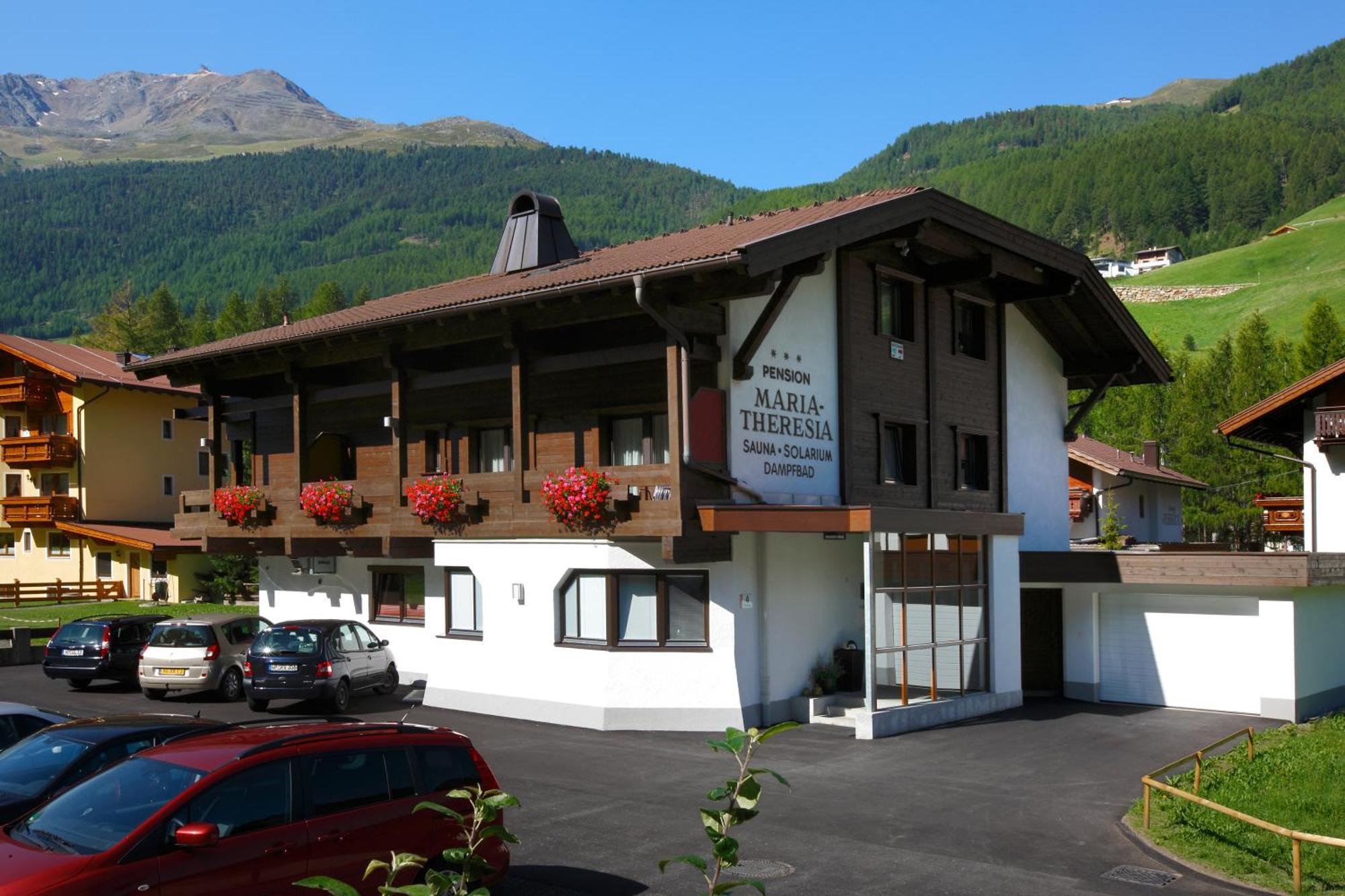 Hotel Garni Maria Theresia Зёльден Экстерьер фото